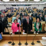 Russian jurisdictions listen to the national anthem