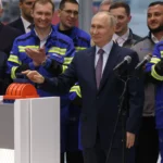 Владимир Путин запустил первую линию по сжижению природного газа