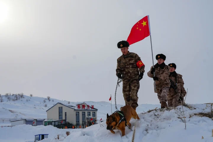 Китайский патруль границы