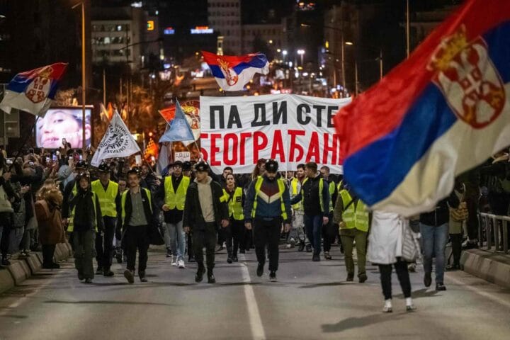 Сербию сотрясают регулярные протесты