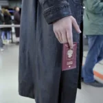 В очереди на проверку российского паспорта