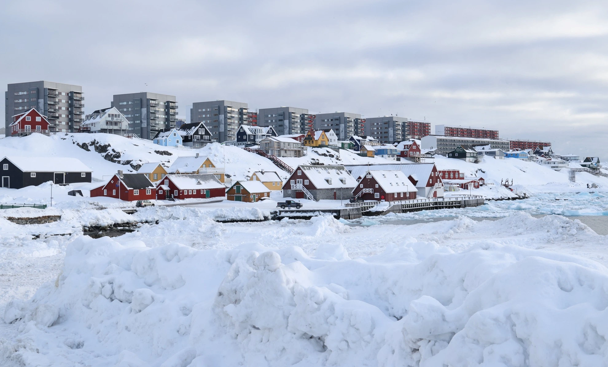 Вид на город Нуук, Гренландия