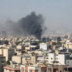 Дым от взрывов после атаки Израиля на Тегеран