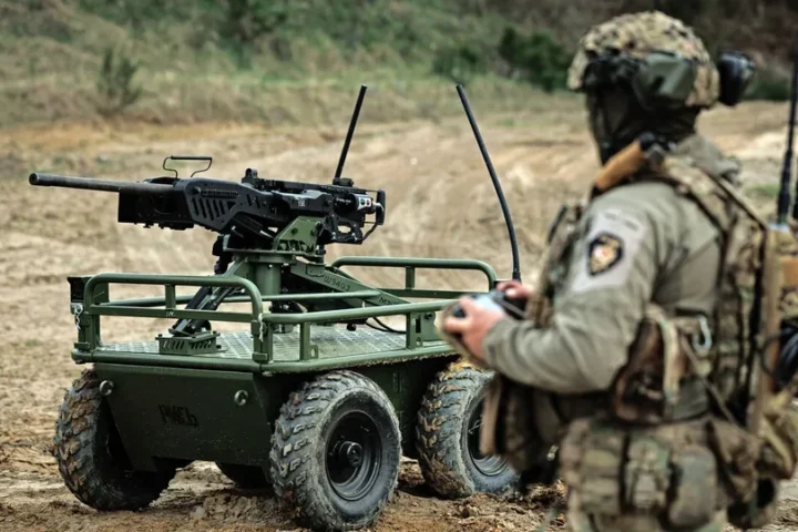 war robot