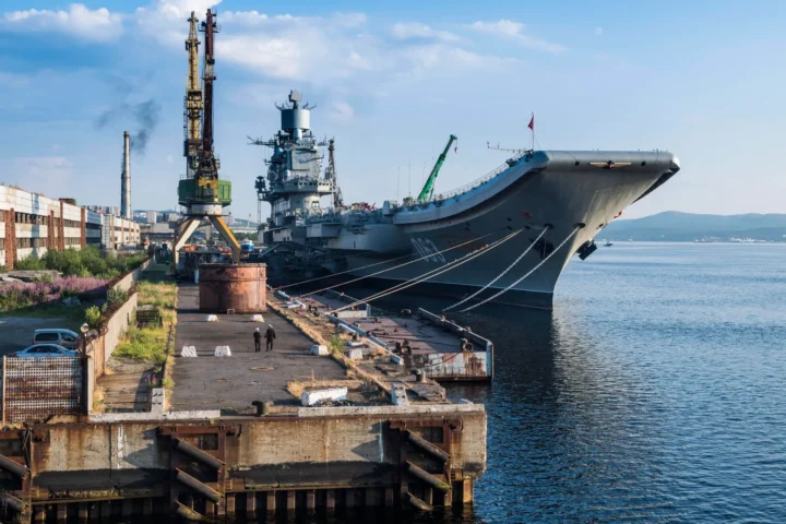 “Admiral Kuznetsov” in Murmansk