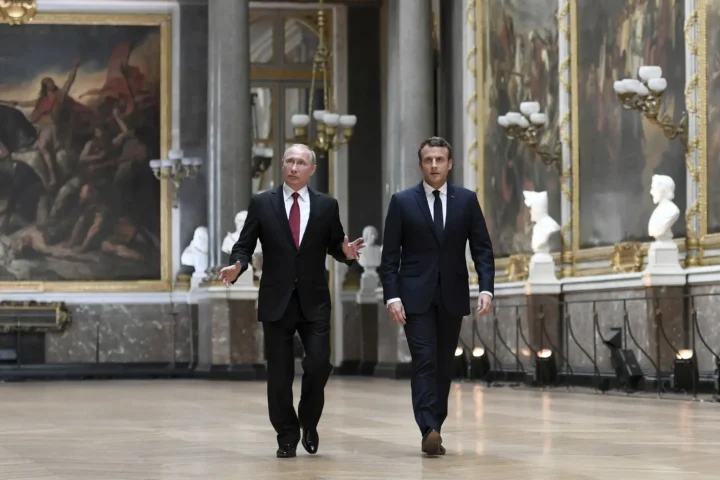 Макрон и Путин