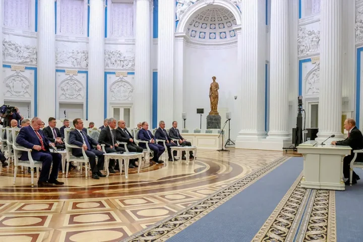 Путин-в-Екатерининском-зале