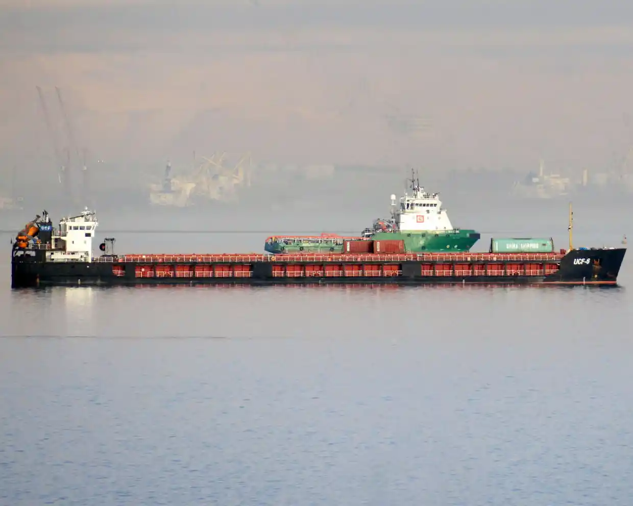 The Port Olya-4 vessel