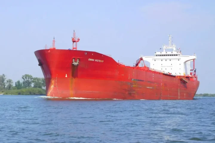 танкер теневого флота