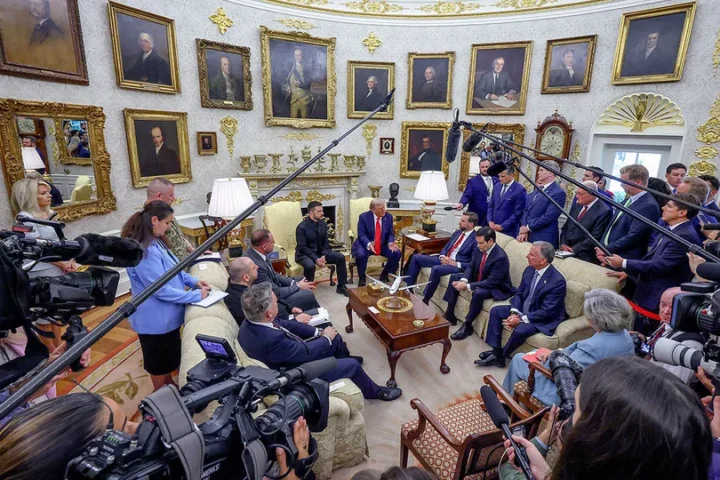 В-Белом-доме