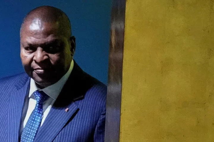 Фаустен-Арканж Туадера