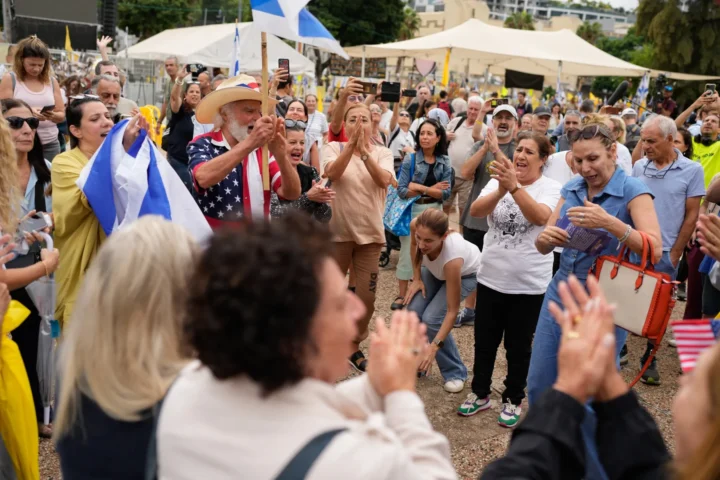 People react following news