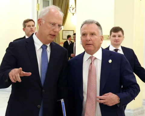 Дмитриев и Уиткофф