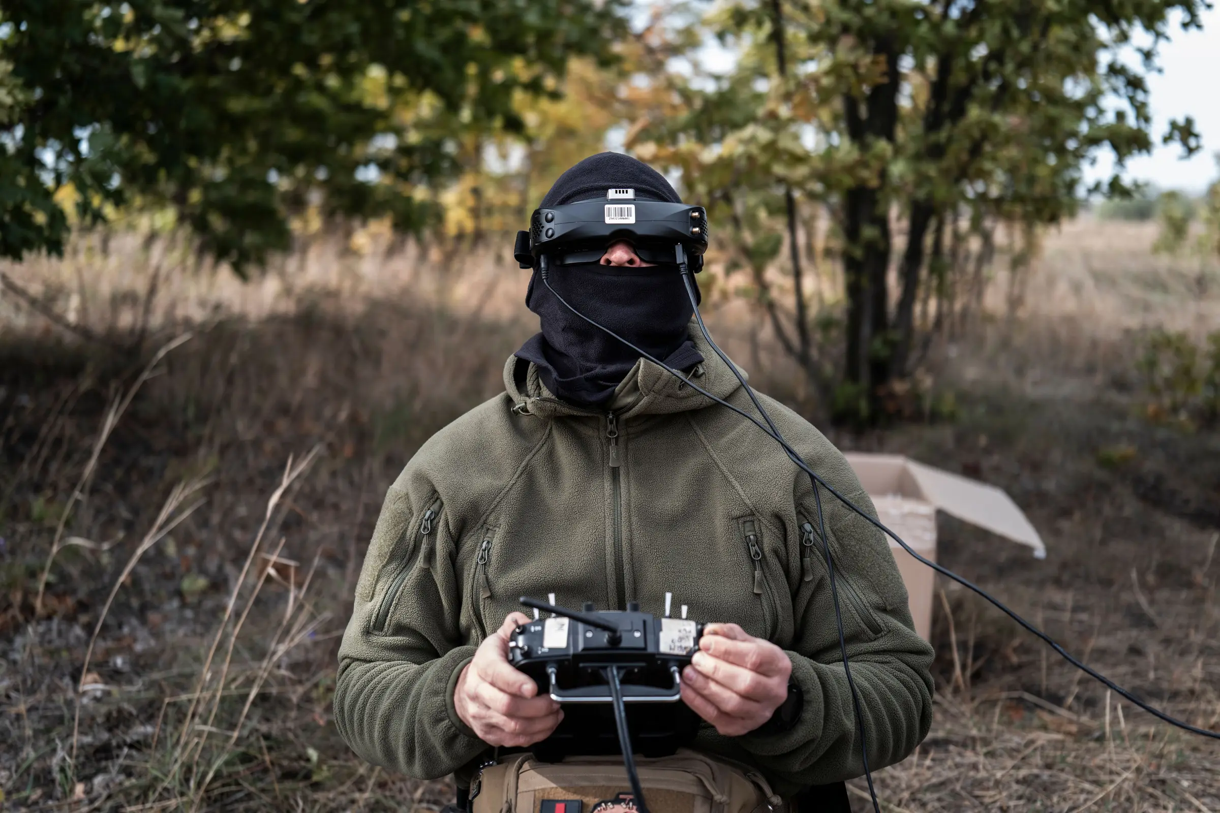 Солдат в очках FPV