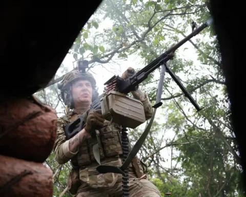 военнослужащий