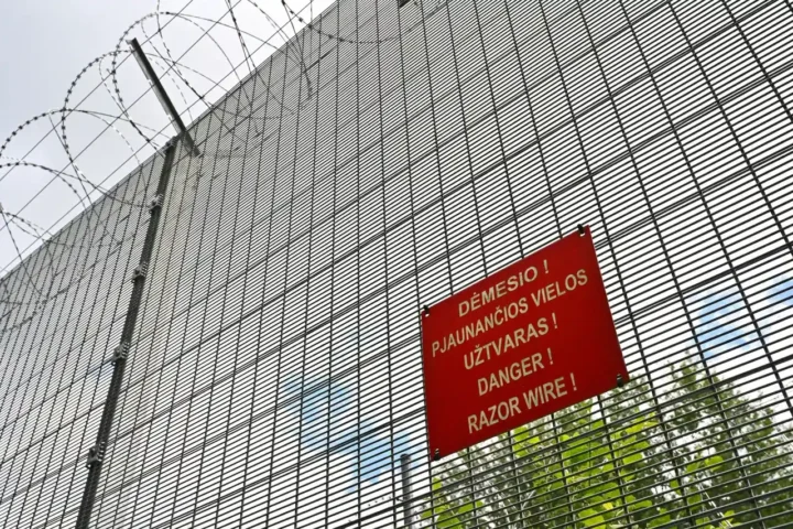 граница на замке