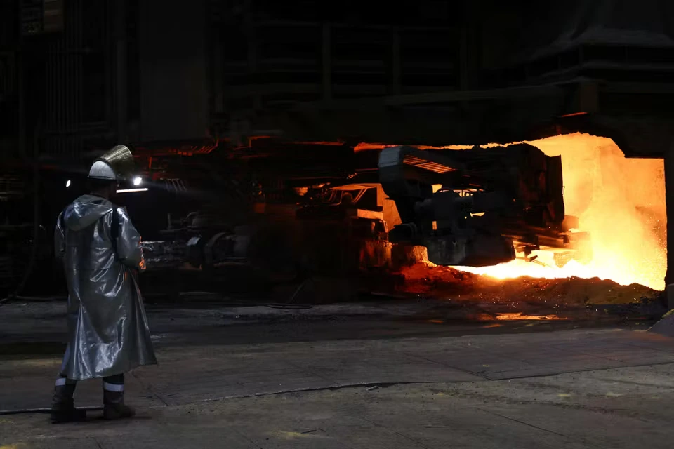 На одном из сталелитейных заводов
