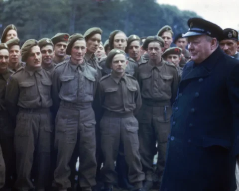 Премьер-министр Великобритании Уинстон Черчилль