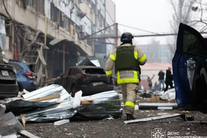 Сотрудник экстренных служб