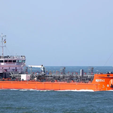 Der Midvolga-2-Tanker