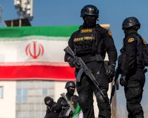 военные в Иране