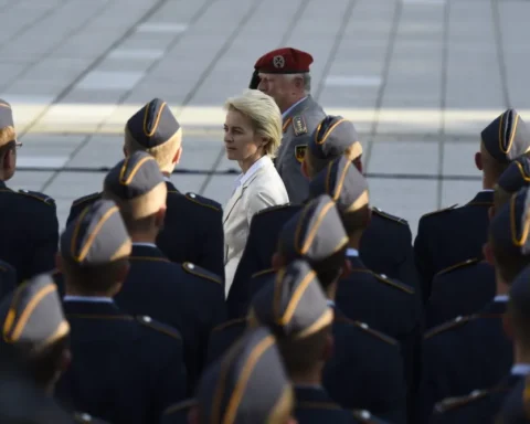 Министр обороны Германии и Урсула фон дер Ляйен