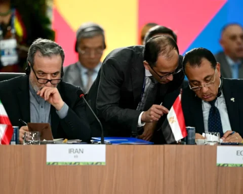 Аббас Арагчи и Мостафа Мадбули