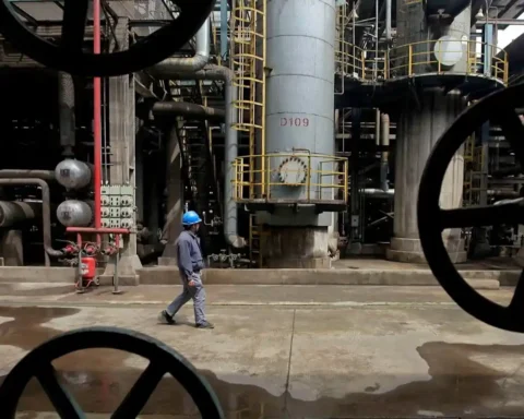 китайский НПЗ