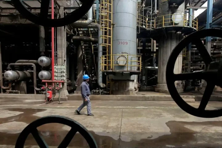 китайский НПЗ