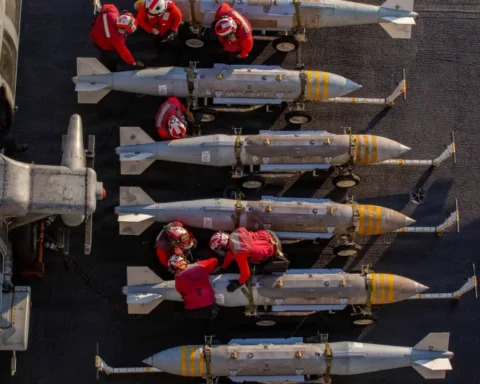 Моряки ВМС США