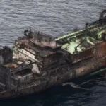 Das beschädigte Forschungsschiff Arctic Metagaz