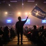 Участник митинга