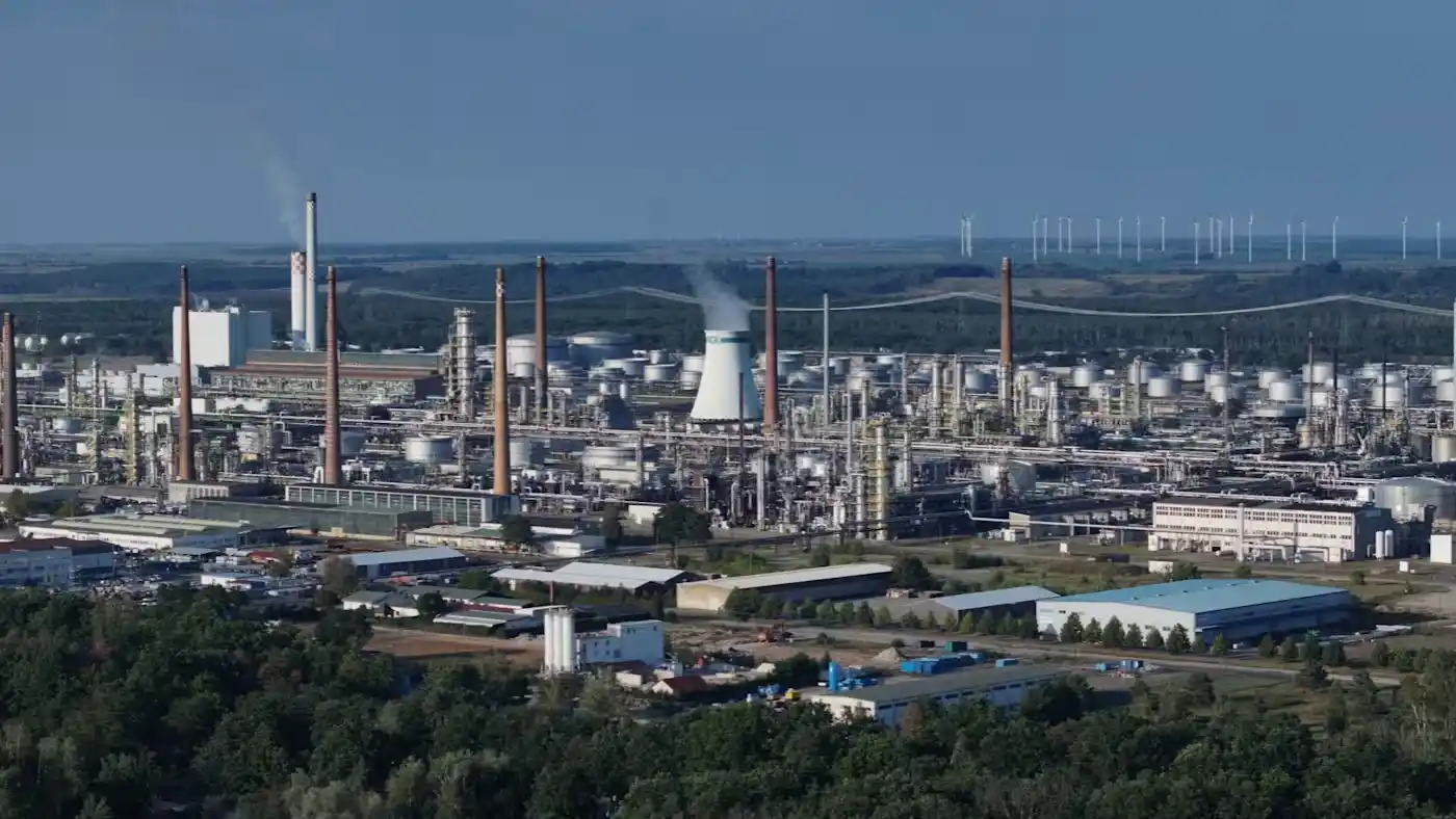 Нефтеперерабатывающий завод PCK