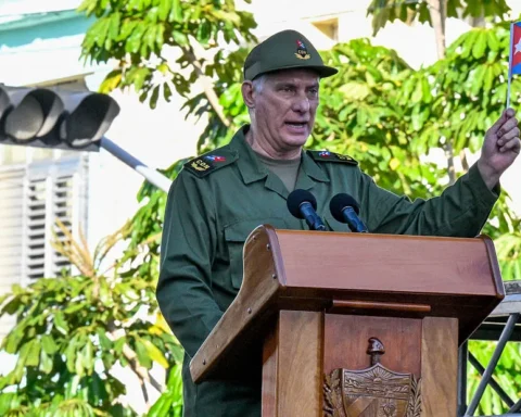 Президент Кубы Мигель Диас-Канель