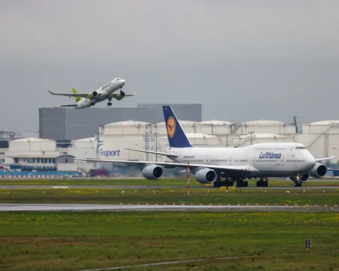 Самолет компании Deutsche Lufthansa AG