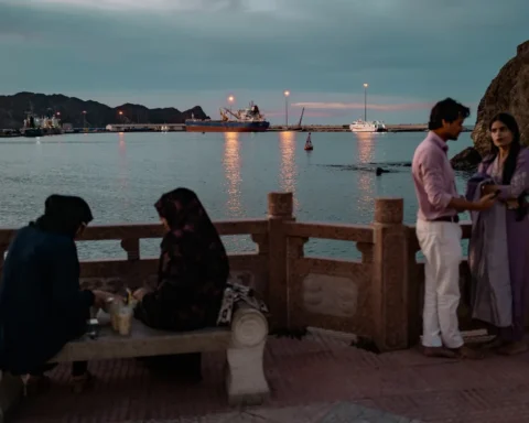 в бухте Маскат