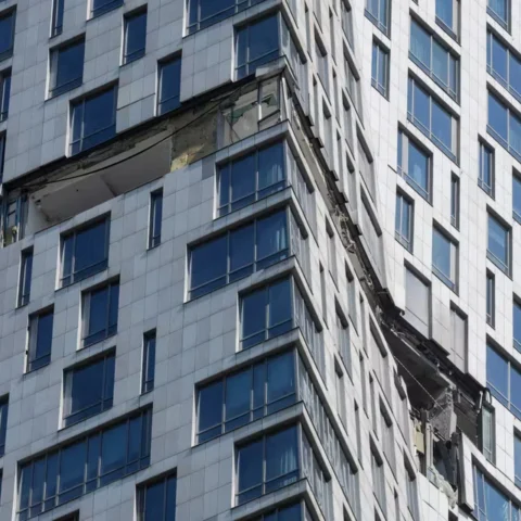 в Москве