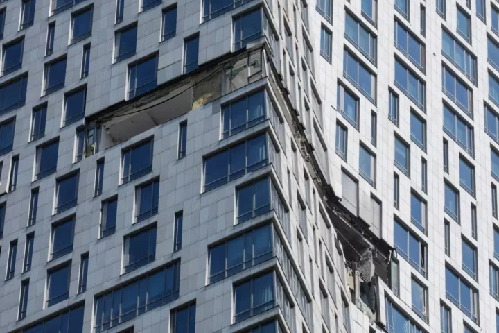 в Москве