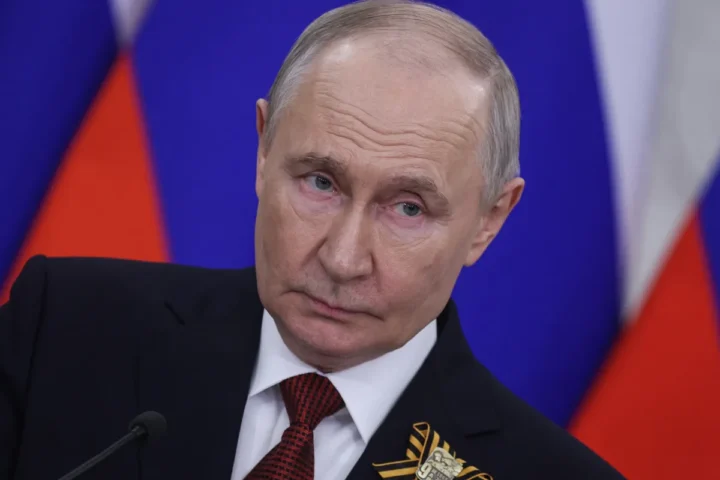 Владимир Путин думает